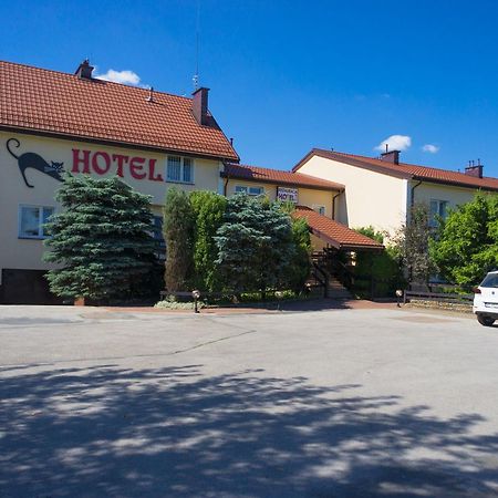 Hotel Kot Siestrzen Esterno foto