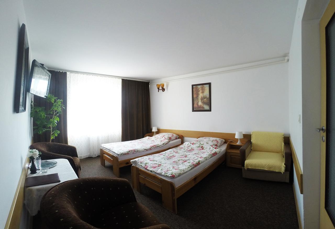 Hotel Kot Siestrzen Esterno foto