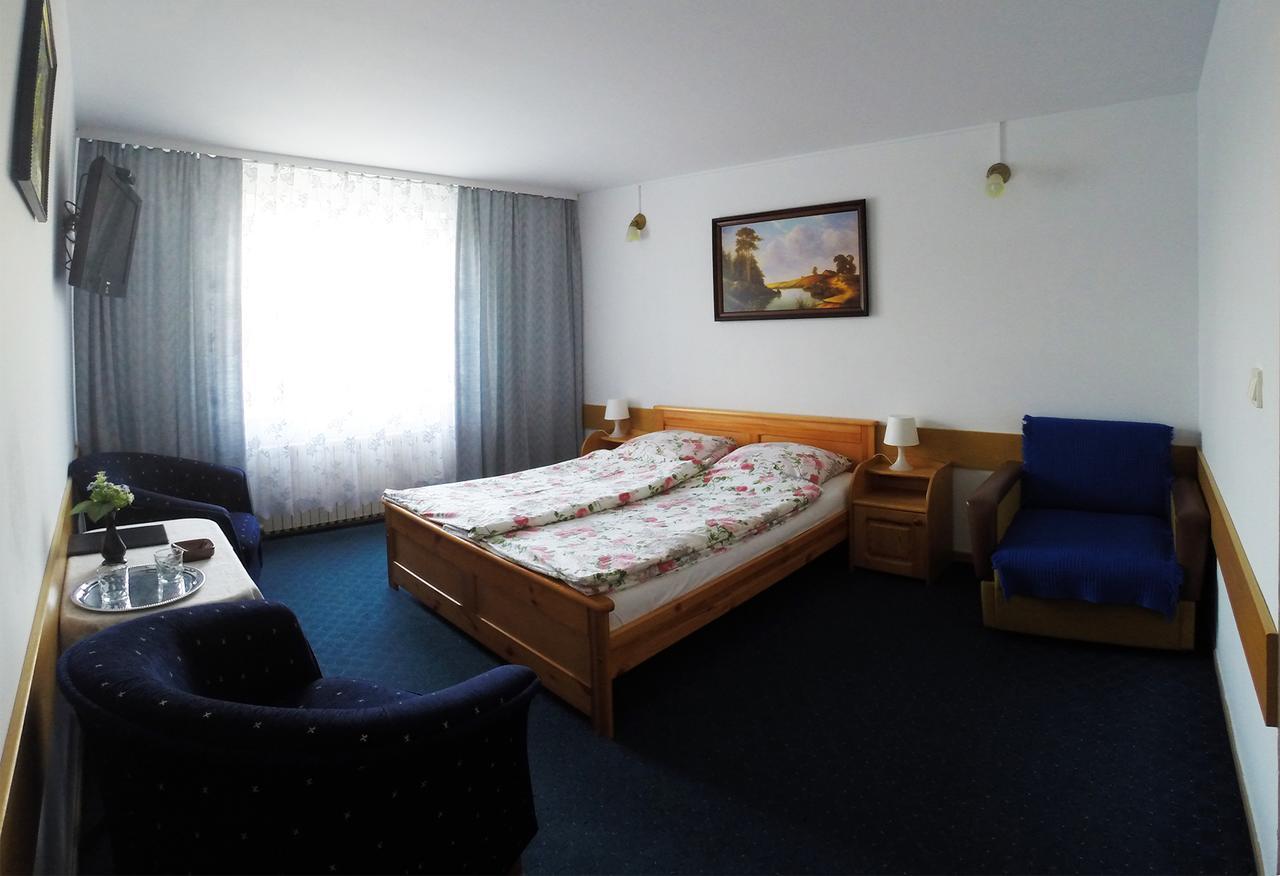 Hotel Kot Siestrzen Esterno foto