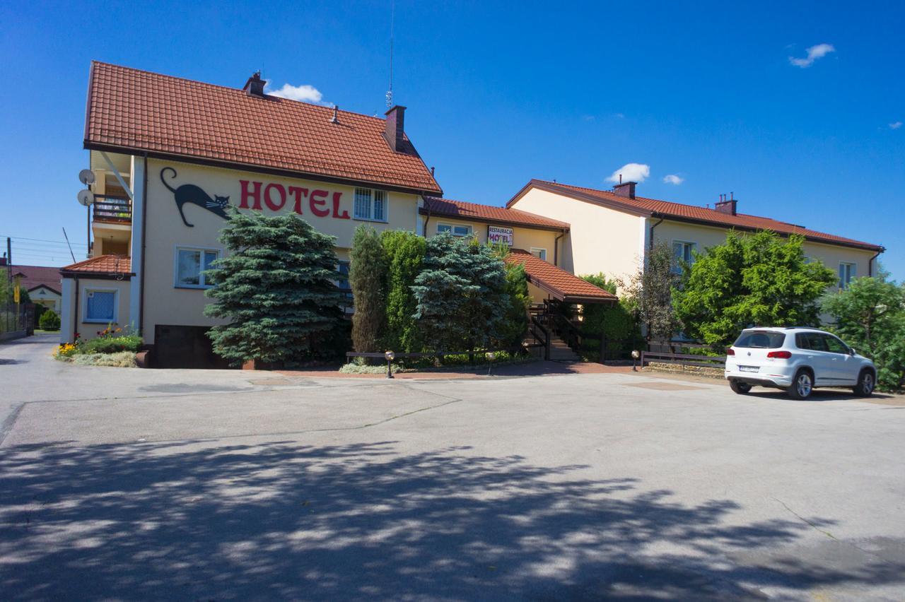 Hotel Kot Siestrzen Esterno foto